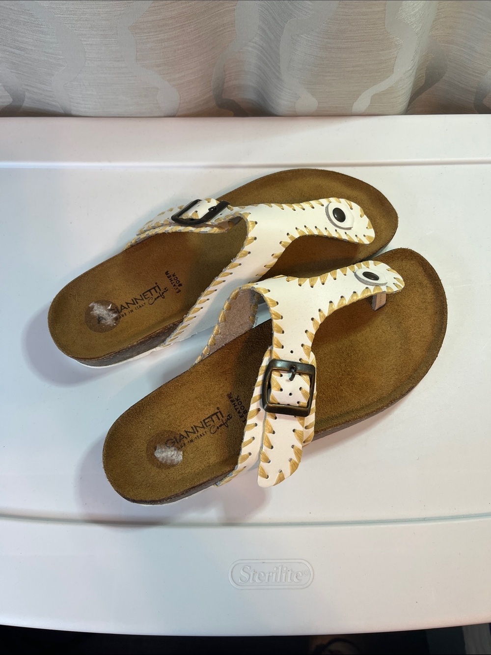 A Giannetti Italy White Leather‎ Slip On Sandals Flip Flops Buckle Size 9
